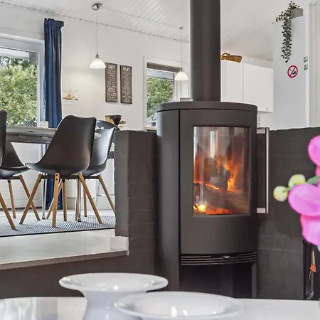 Casa de Férias 4 Bedroom Cozy In