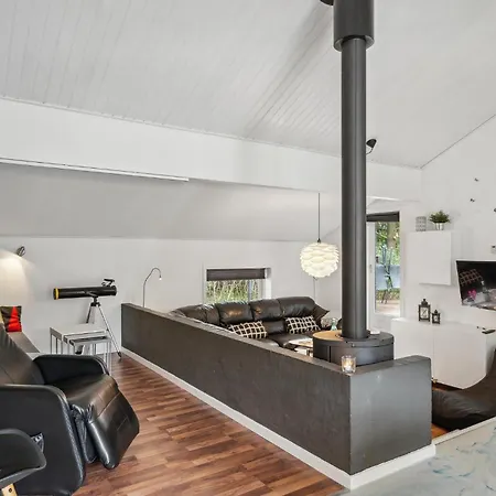 Stunning Home In Brovst With Sauna *