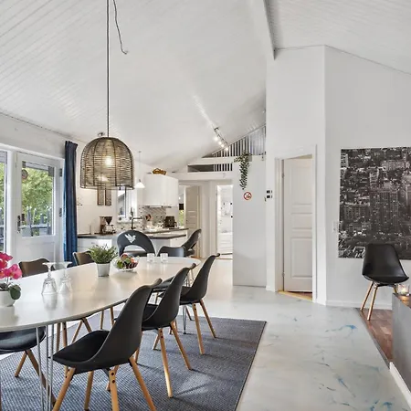 Stunning Home In Brovst With Sauna * Brovst