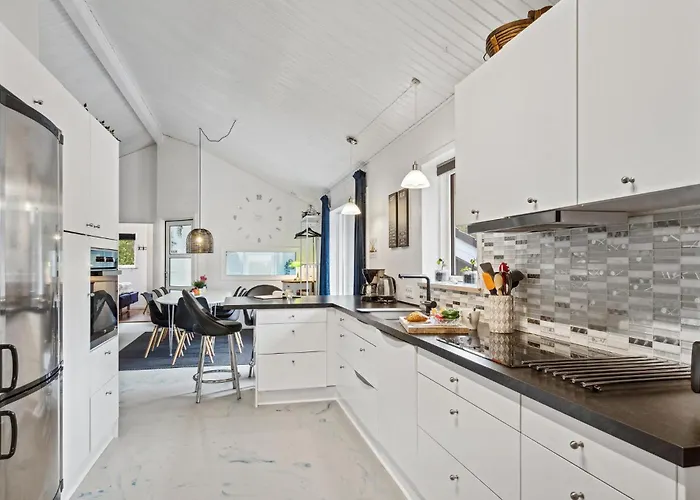 4 Bedroom Cozy In * Brovst